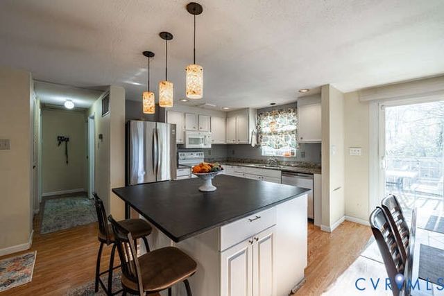 1329 Wadsworth Dr, Chesterfield, VA 23236