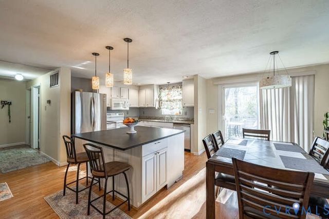 1329 Wadsworth Dr, Chesterfield, VA 23236