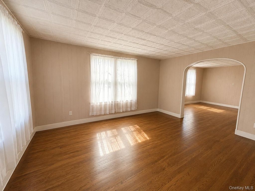 2851 Wilson Avenue, Bellmore, NY 11710 — photo 4