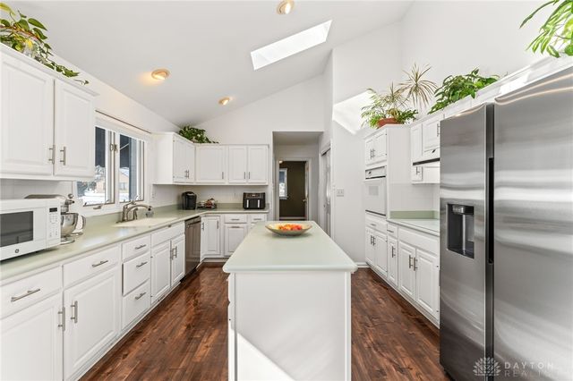 2260 Vienna Parkway, Dayton, OH 45459