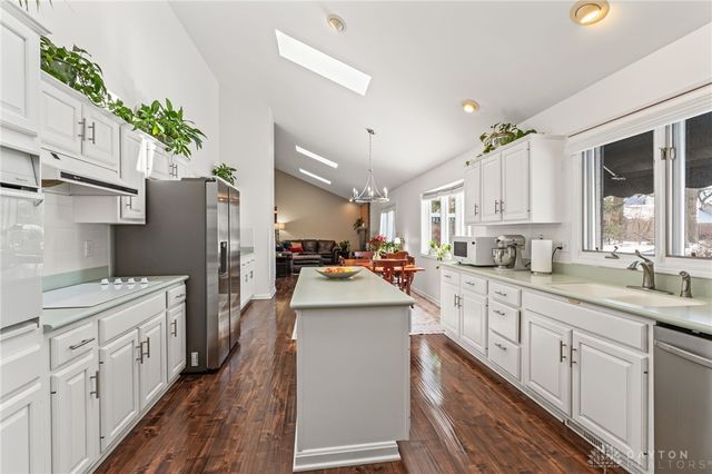 2260 Vienna Parkway, Dayton, OH 45459