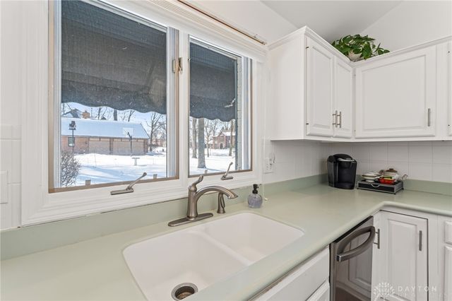 2260 Vienna Parkway, Dayton, OH 45459