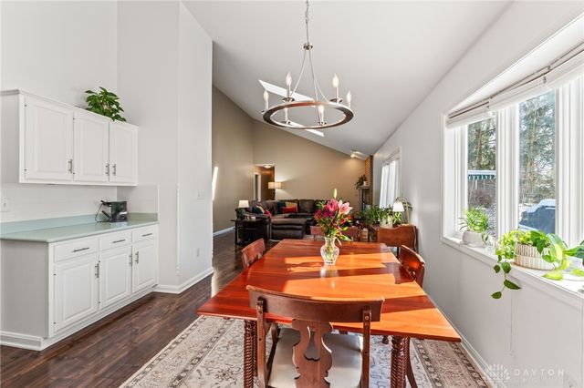 2260 Vienna Parkway, Dayton, OH 45459