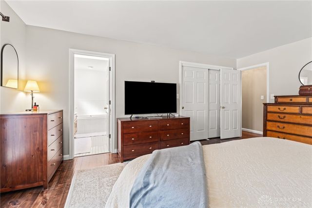 2260 Vienna Parkway, Dayton, OH 45459