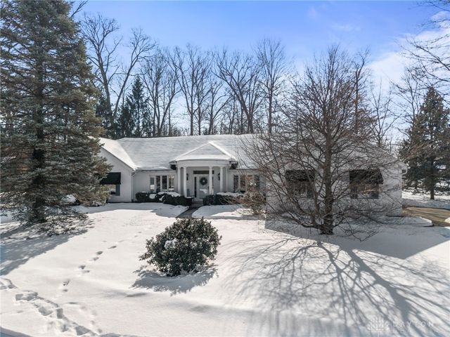 2260 Vienna Parkway, Dayton, OH 45459