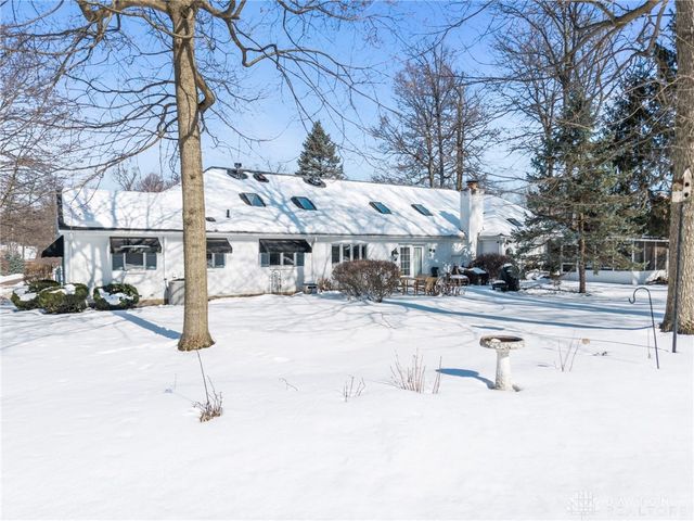 2260 Vienna Parkway, Dayton, OH 45459