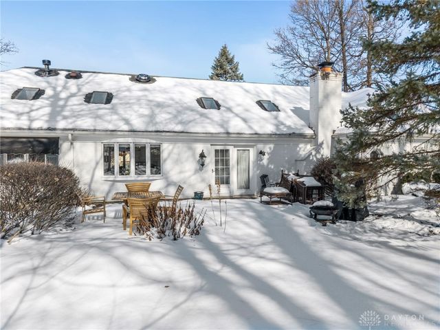 2260 Vienna Parkway, Dayton, OH 45459