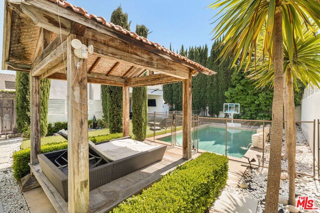 317 S Swall Drive, Beverly Hills, CA 90211