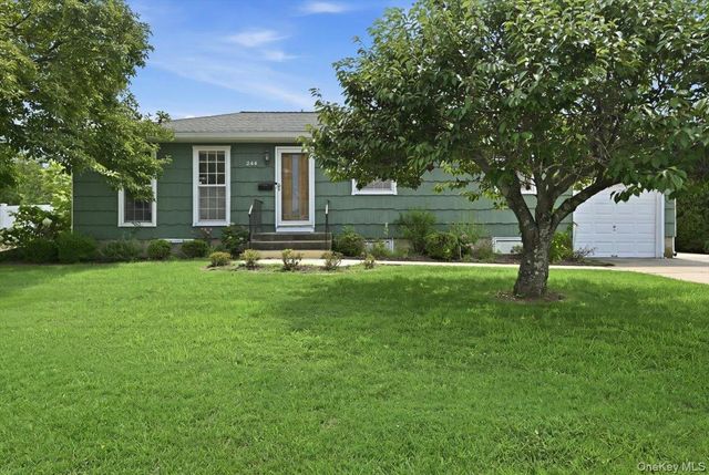 244 Neptune Avenue, West Babylon, NY 11704