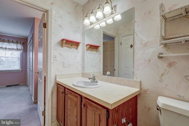 68 ASHLEA VILLAGE, New Holland, PA 17557