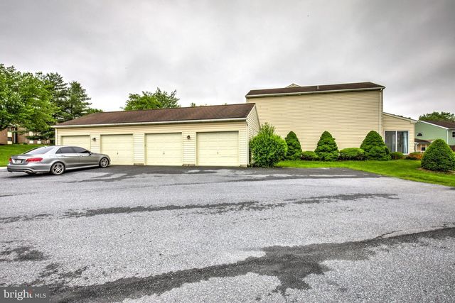68 ASHLEA VILLAGE, New Holland, PA 17557