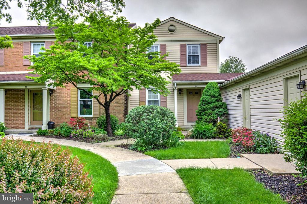 68 ASHLEA VILLAGE, New Holland, PA 17557