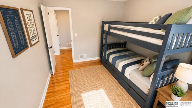 7452 Rogers Road, Omaha, NE 68124