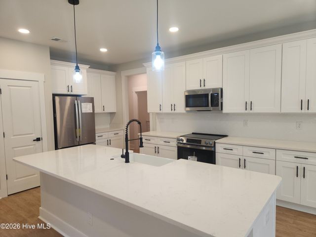 532 Briarwood Drive NW, Calabash, NC 28467