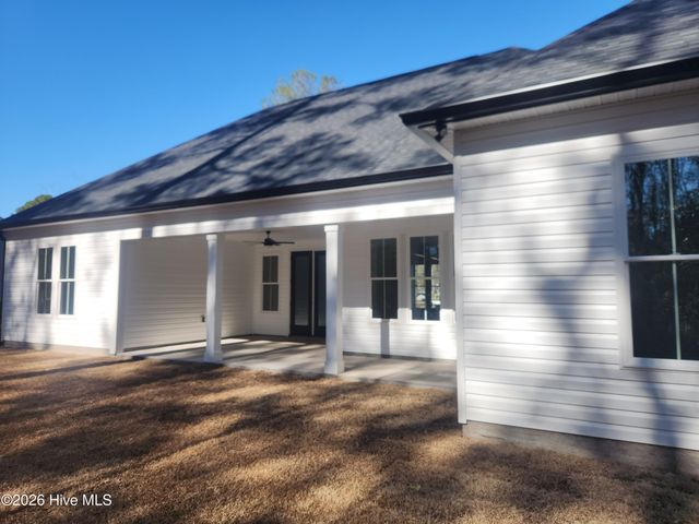 532 Briarwood Drive NW, Calabash, NC 28467