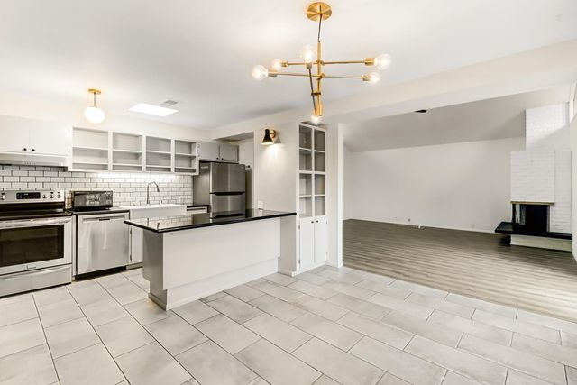 4709 McNeese Ct, Sacramento, CA 95841