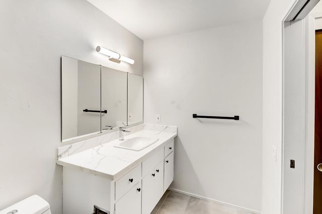 4709 McNeese Ct, Sacramento, CA 95841