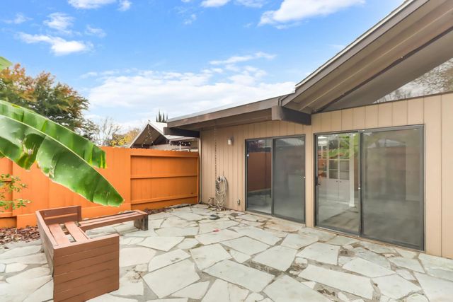 4709 McNeese Ct, Sacramento, CA 95841