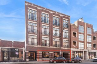 1471 W Irving Park Road, Chicago, IL 60613