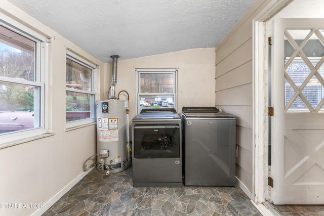 115 Oak Lane, Caryville, TN 37714