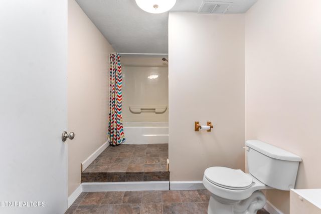 115 Oak Lane, Caryville, TN 37714