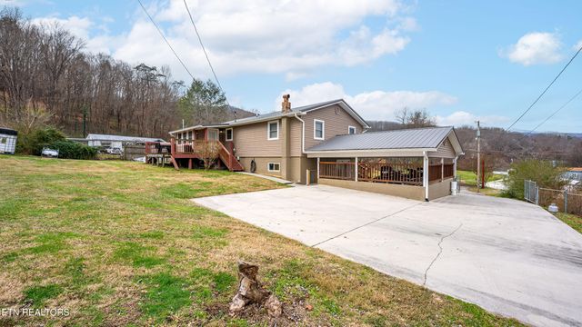 115 Oak Lane, Caryville, TN 37714