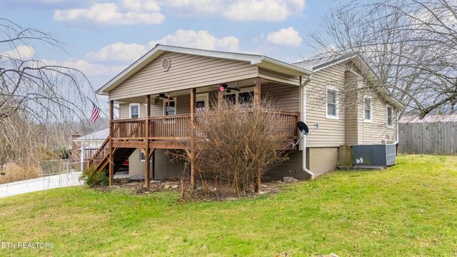 115 Oak Lane, Caryville, TN 37714