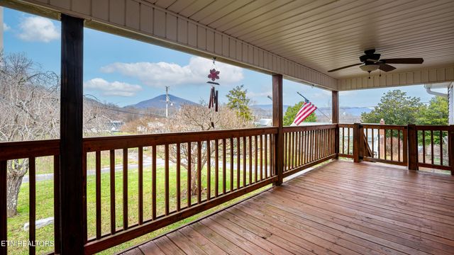 115 Oak Lane, Caryville, TN 37714