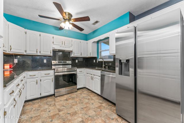 115 Oak Lane, Caryville, TN 37714