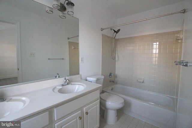 104 ELMCROFT BLVD, Rockville, MD 20850