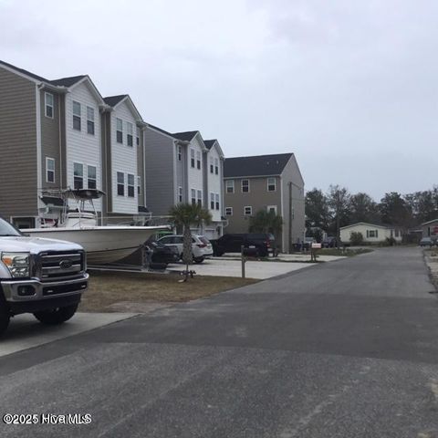 817 Kenneth Avenue, Carolina Beach, NC 28428