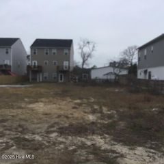 817 Kenneth Avenue, Carolina Beach, NC 28428