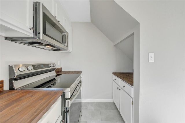 2105 Mountain AVE, Salem, VA 24153