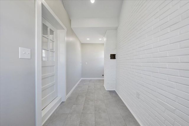 2105 Mountain AVE, Salem, VA 24153