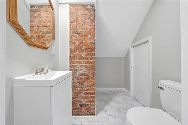 2105 Mountain AVE, Salem, VA 24153