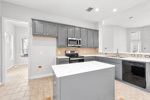 5432 Hidden Creek Lane, Frisco, TX 75036