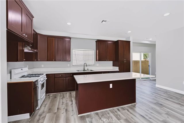 1420 S Euclid Ave B, Ontario, CA 91762