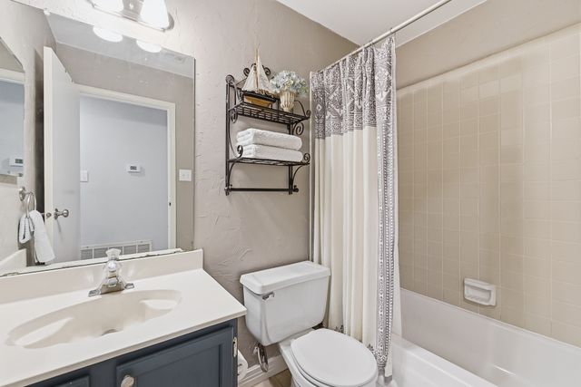1814 Leafwood Court, Grapevine, TX 76051
