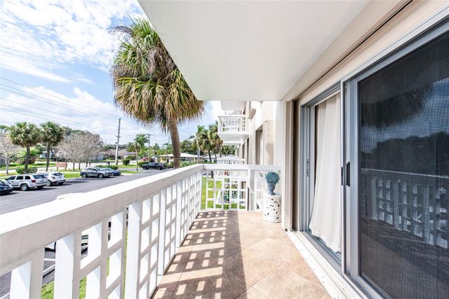 1831 NE 38th St 206, Fort Lauderdale, FL 33308