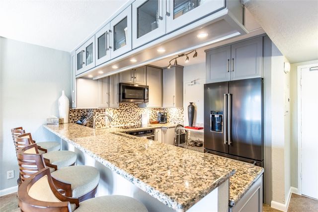 1831 NE 38th St 206, Fort Lauderdale, FL 33308