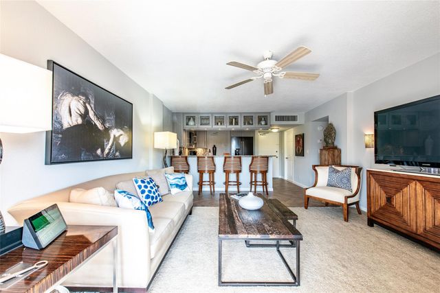 1831 NE 38th St 206, Fort Lauderdale, FL 33308