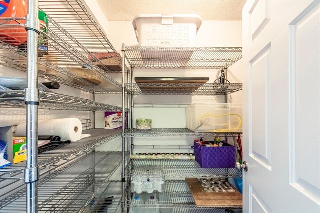 1831 NE 38th St 206, Fort Lauderdale, FL 33308