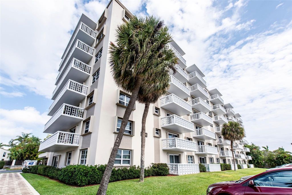 1831 NE 38th St 206, Fort Lauderdale, FL 33308