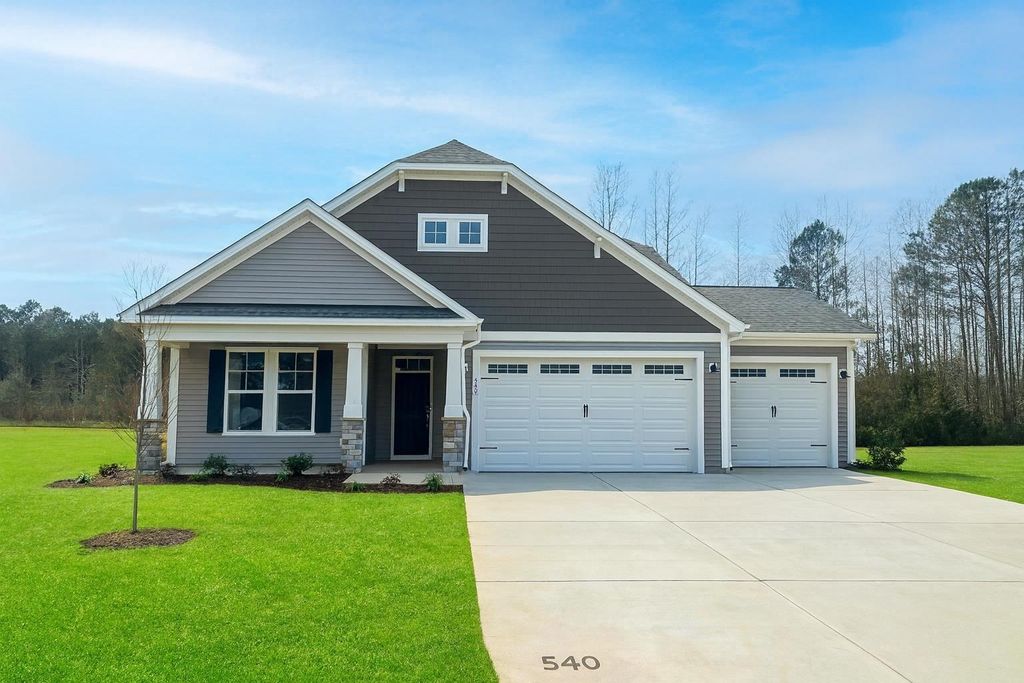 890 Big Cedar Dr., Loris, SC 29569