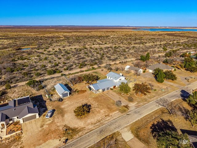 60 Loch Lomond Road, San Angelo, TX 76901