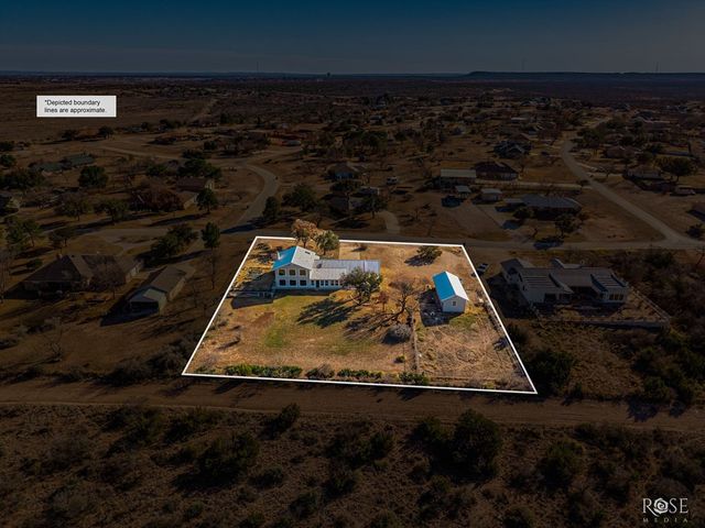 60 Loch Lomond Road, San Angelo, TX 76901