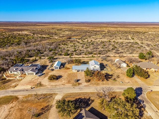 60 Loch Lomond Road, San Angelo, TX 76901
