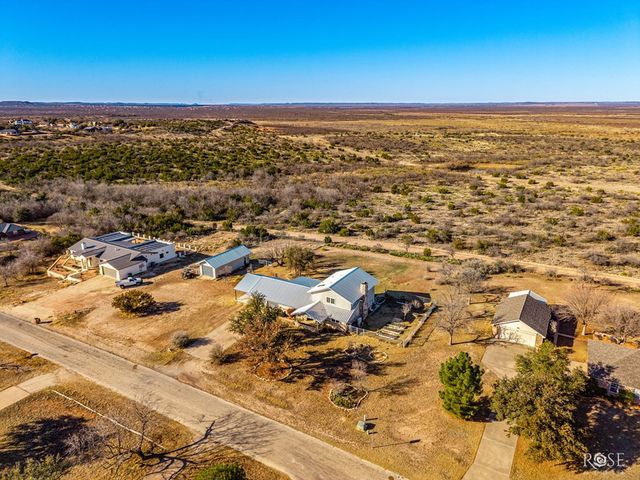 60 Loch Lomond Road, San Angelo, TX 76901