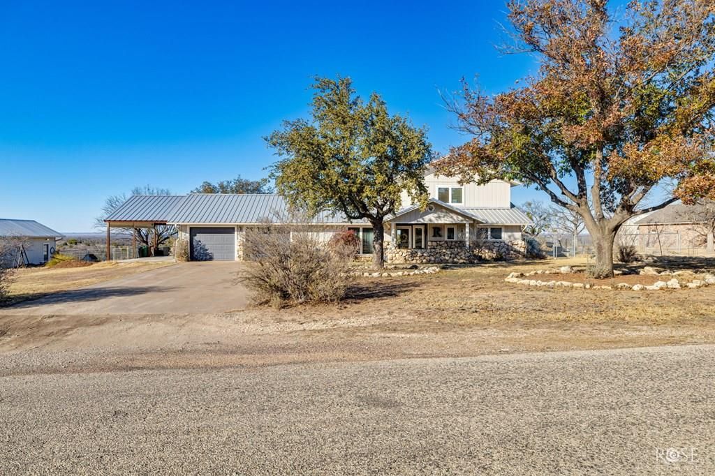 Image 1 of property listing at 60 Loch Lomond Rd, San Angelo, TX 76901