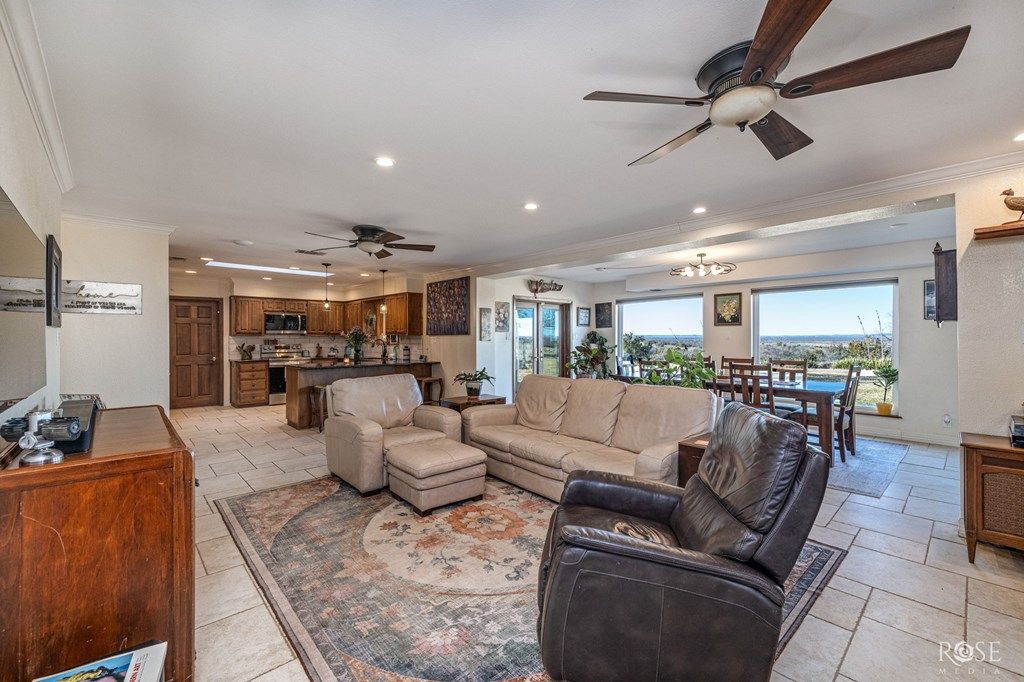 Image 10 of property listing at 60 Loch Lomond Rd, San Angelo, TX 76901